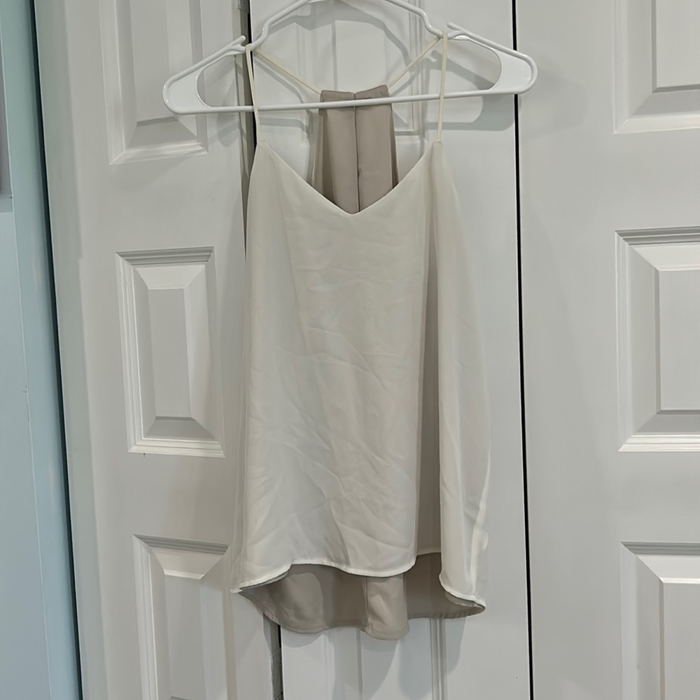 Express women top shirt I’m size XS